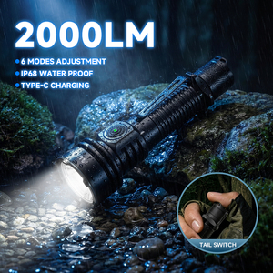 <span class=keywords><strong>Lampe</strong></span> torche Aurora High <span class=keywords><strong>2000</strong></span> <span class=keywords><strong>lumens</strong></span>, <span class=keywords><strong>lampe</strong></span> torche tactique LED en aluminium durable pour les tâches extérieures et les situations d'urgence - Product Image 1