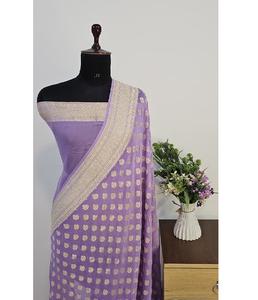 Sari exclusif en pur georgette Banarasi Khaddi, semi-tissé à la main, avec un tissu doux et confortable, de beaux motifs traditionnels - Product Image 5