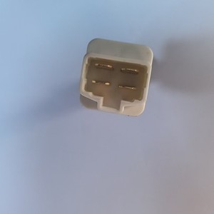 Interruptor de Luz de Freno para Suzuki Alto, 3774075H21 3774075H20 4710279, Pieza de Repuesto de Plástico, Nueva - Product Image 2