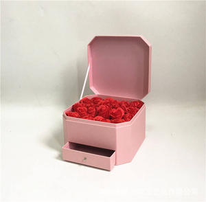 Scatola Regalo a Forma di Stella con <span class=keywords><strong>Anice</strong></span> Stellato, Confezione Floreale con Manico - Product Image 3
