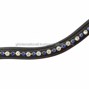 Frontal de cheval en cuir noir rembourré avec logo personnalisé, orné de cristaux transparents bleus et blancs fantaisie et de strass étincelants. - Product Image 1