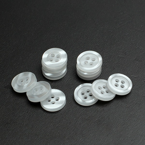 Factory Direct Sale Wide Edge 4 Hole <strong>White</strong> Button Coat Sweater <strong>Shirt</strong> Circular Resin Buttons - Product Image 4
