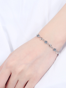 Sıcak satış Trendy gümüş beyaz kalp zarif Charm parti hediyeler sıcak off-the-basın mozanit bilezik bilezik - Product Image 4