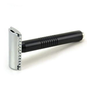 Plastuc HANDEL มีดโกนพลาสติกสีดำไม่ใช่แบบใช้แล้วทิ้งสำหรับผู้ชาย - Product Image 1