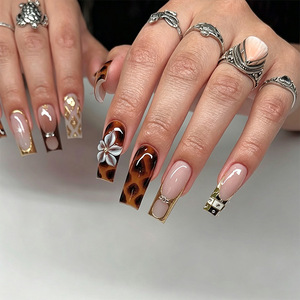 Uñas postizas largas con estampado de leopardo para otoño/invierno, con diseño 3D de flores en lámina dorada, para manicura DIY, accesorios de moda para clubes. - Product Image 1