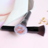 New Style Modische Single Cat Paw Weiche Faser Make-up Pinsel Foundation Pinsel Holzgriff Make-up Pinsel Private Label