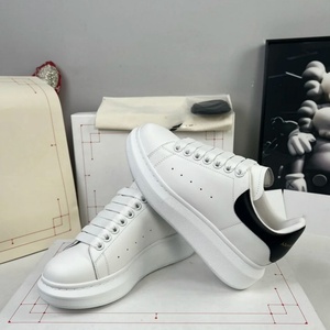 Luxury Designer Men's casual <b>shoes</b> High-quality thick-soled sports <b>shoes</b> Breathable and lightweight women's <b>shoes</b> <b>Walking</b> <b>Style</b> - Product Image 6