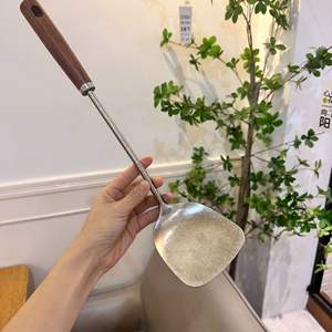 Nouvelle louche en titane pur avec manche en bois de rose, cuillère de cuisine extra longue pour usage en cuisine - Product Image 2
