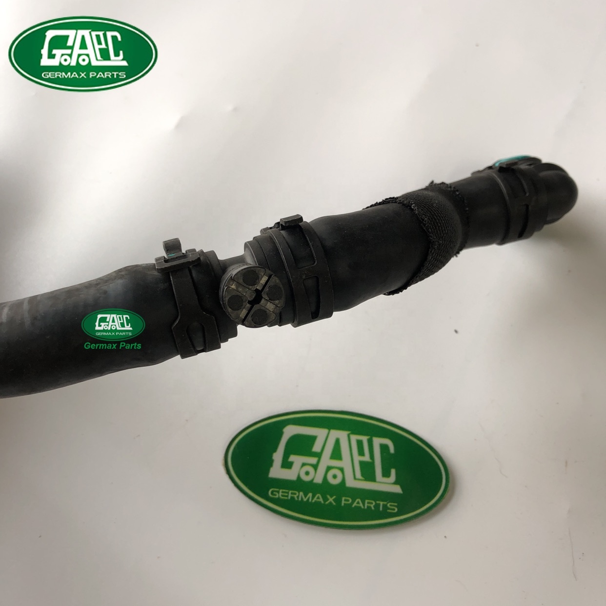 Heater Hose C2D5710 AW9318K579AC GJ0869 for Jaguar XJ 2010-2017