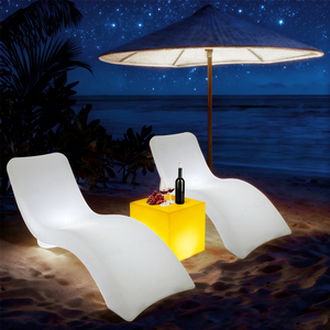 Mobilier solaire d'extérieur pour bar de jardin Chaise de plage en plastique pour la piscine Chaise longue avec lumière LED 16 couleurs de chaises longues inclinables - Product Image 4