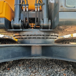 Excavadora de segunda mano HYUNDAI 225LC-9S de excelente calidad, con pocas horas de uso y en buen estado, en venta. - Product Image 6