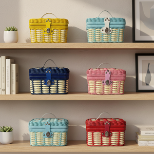 Panier de <span class=keywords><strong>rangement</strong></span> en plastique tressé à la main Yiqiang, boîte cadeau rectangulaire pour usage domestique, faveur de mariage, design simple - Product Image 1