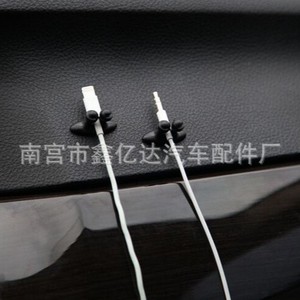 Clip para Cables L232 Autoadhesivo de Plástico para Gestión de Cables en Arnéses de Vehículos - Product Image 1