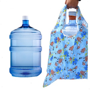 Sac fourre-tout pliable personnalisé en polyester écologique avec grand imprimé de dessin animé, réutilisable, lavable, portable, en tissu Oxford 210D, grand format pour les courses - Product Image 6