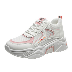 รองเท้าผ้าใบสีขาวสไตล์เกาหลีสำหรับผู้หญิง รุ่น New Spring Leisure Sports Joker - Product Image 1