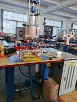 Machine de soudage pneumatique haute fréquence professionnelle 5KW à tête unique pour vêtements imperméables en EVA