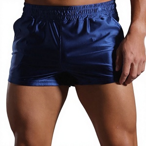 Shorts de <span class=keywords><strong>pyjama</strong></span> décontractés ultra-courts pour hommes 2026 en soie glacée, taille élastique respirante, imprimé zodiaque rouge, imitation satin, très tendance, longueur deux pouces - Product Image 1