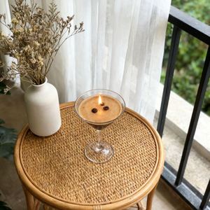 Bougie aromatique artisanale Oshine à la cire de soja naturelle, parfum expresso martini café, pour la maison - Product Image 1