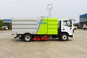 Camion balayeuse routière DongFeng 4*2 6CBM, véhicule de nettoyage de voirie, camion balayeuse d'assainissement municipal à vendre - Product Image 5
