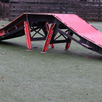 Rampes d'assemblage en bois pour le parc à vélos Rampe de planche à roulettes Rampes de planche à roulettes personnalisées une pente d'assemblage en bois multifonctionnelle