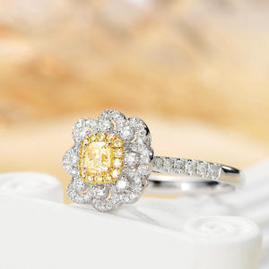 Lucine Significativo Diamante amarillo Tres Anillos de Compromiso de piedra Contando tu amor Diamante amarillo Anillo de compromiso de tres piedras - Product Image 2