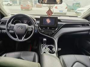 Toyota Camry LE Hybride Euro V d'occasion 2024, 50 000 à 75 000 miles, automatique, transmission intégrale, toit ouvrant panoramique, sièges en cuir, pneus R18, conduite à gauche - Product Image 4