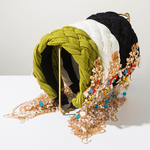 Serre-tête simple tressé à la main, style ethnique, polyvalent, avec pompon, incrustations métalliques et fleur de perles, accessoires pour cheveux femme - Product Image 1