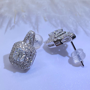 Orecchini a Perno Geometrici da Sposa, Gioielli Eleganti e Scintillanti per Donna, Accessorio Moda per Uso Quotidiano, Idea Regalo - Product Image 4