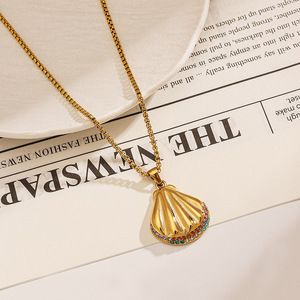 Shell Pendant <b>Necklace</b> 18k Gold Plated Colored Diamonds Women's Fashion Jewelry Party Leisure Style - Product Image 1