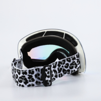 Nouveau casque de sécurité avec lunettes Construction travail casquette lunettes escalade équitation sauvetage en plein air lunettes de sécurité