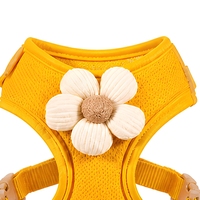 Ensemble Harnais et Laisse pour Chien, Harnais Réglable Respirant en Maille avec Fleur 3D pour Petits Chiens, Confortable pour la Promenade et l'Entraînement des Animaux de Compagnie