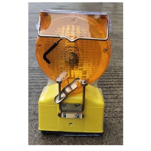 Barrera de Seguridad Vial con Energía Solar, Reflectante, de Plástico, Venta al Por Mayor de Fábrica - Product Image 1