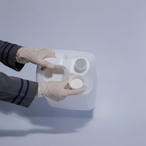 Top New Wholesale Round PP 5L Plastic Bottle with Screw Cap Single Wall and Heat Transfer Printing for <b>Food</b> <b>Beverage</b> Serving - Product Image 4