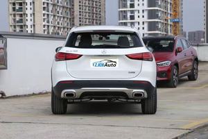 <span class=keywords><strong>Mercedes</strong></span>-Benz <span class=keywords><strong>GLA</strong></span> 180 2021, 5 Puertas, 5 Asientos, SUV de Lujo, Gran Espacio, Bajo Kilometraje, Volante a la Izquierda, Techo Solar, Disponible en Fábrica - Product Image 6