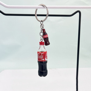 Siêu Mô Phỏng Cola Chai Nước Giải Khát Lon Móc Khóa Dễ Thương Mini <span class=keywords><strong>PVC</strong></span> Nhựa Xe Mặt Dây Quà Tặng Khuyến Mãi Cho Các Cặp Vợ Chồng Túi - Product Image 3