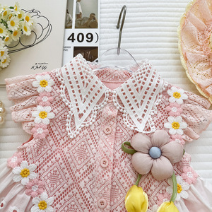 ชุดเสื้อผ้าเด็กผู้หญิงสองชิ้น ผ้าลูกไม้ปักลายดอกไม้ สำหรับฤดูร้อน น่ารัก หวาน ชุดเสื้อและกางเกงขาสั้น - Product Image 2