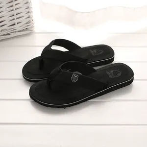 Tongs d'été à bout ouvert pour hommes, grandes tailles, pantoufles de couple transfrontalières, dessus en PVC brodé, tendance mode, semelle intermédiaire en EVA, pour l'extérieur - Product Image 2
