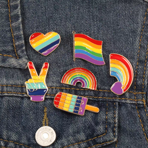 Pins de Esmalte Metálico Personalizados con el Arcoíris del Orgullo LGBTQ, Joyería Unisex Creativa con Forma de Corazón para Ropa, Bolsos y Solapas - Product Image 3