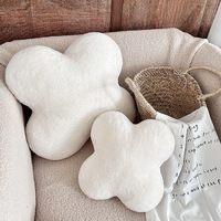 Nordique Ins Style couleur unie petite fourrure de lapin trèfle à quatre feuilles jeter oreiller Simple décoration de la maison épaissie en peluche canapé coussin