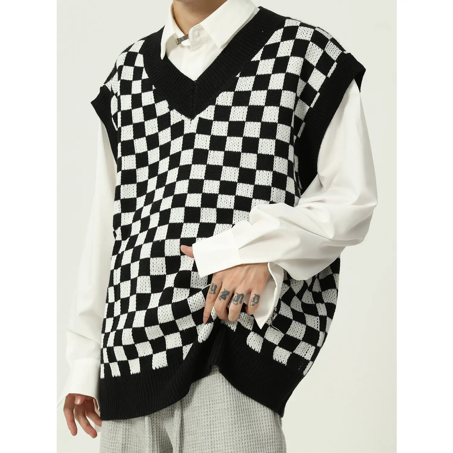 Herbst koreanische Version von losen Schachbrett Gitter V-Ausschnitt Strickweste Lazy Style Herren weste Pullover