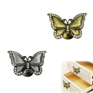 Bongo BGK15005 M4 <strong>Diamante</strong> Butterfly Cabinet Handles Zinc Plated Modern Colors - Product Image 2