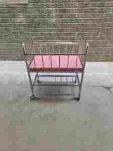 MT MEDICAL propose des lits bébé minimalistes de haute qualité à des prix compétitifs avec certification CE. - Product Image 3