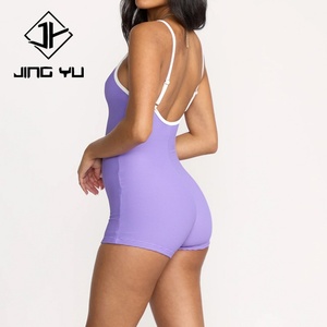 Combinaison de surf rétro à côtes violette de plage, conçue sur mesure, en nylon recyclé de haute qualité, à devant plat - Product Image 3