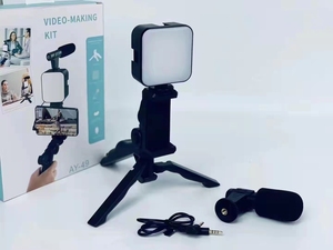 Kit de Vloggers AY-49 con Micrófono, Luz LED de Relleno y Mini Trípode para Grabación de Video con Teléfono, Micrófono de Condensador - Product Image 5