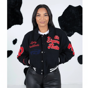 Delta |   Sigma |   Chaqueta Universitaria para Mujer Theta DST Sorority, Chaqueta Corta de Invierno de Poliéster/Algodón, Roja Clásica Bordada y Transpirable - Product Image 1