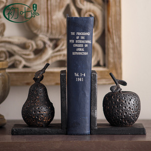 Sujetalibros con Estatua de Buda de Inspiración Zen Retro, Adornos Artesanales de Hierro con Forma de Fruta, Decoración para Oficina y Estudio, 2 Piezas - Product Image 1