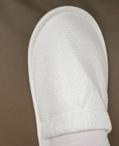 Pantuflas Desechables Gruesas, Suaves y Cálidas, No Tejidas, con Suela Antideslizante de Puntos, para Hotel, Boutique, Invierno, Hostales - Product Image 2