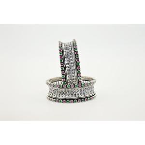 Pulseras de Plata 925 con Cristales Geométricos y Pedrería de Manish Jewellers, Joyería de Estilo Vintage para Uso Diario con Engaste de Bisel para Mujer - Product Image 1