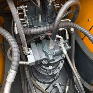 Excavatrice sur chenilles hydraulique Hyundai R220LC-9 d'occasion, 22 tonnes, godet de 1,0 m, 110 kW, économique, coréenne, faible entretien, facile - Product Image 2