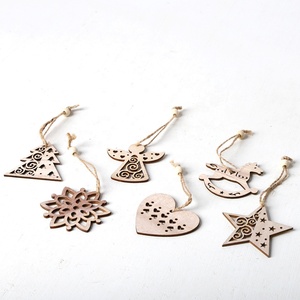 Nouveau flocon de neige cheval à bascule étoile à cinq branches arbre d'amour arbre de noël décorations suspendues petites pièces de <span class=keywords><strong>bois</strong></span> pendentif <span class=keywords><strong>en</strong></span> <span class=keywords><strong>bois</strong></span> - Product Image 2